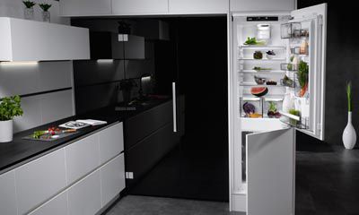 Kühlschrank Kombination : Aeg: kühlschrank mit customflex siemens bosch miele elektrogeräte Kühlschrank Kombination : Aeg: kühlschrank mit customflex siemens bosch miele elektrogeräte